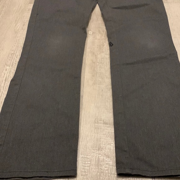 VOLCOM Pants - Picture 4 of 7